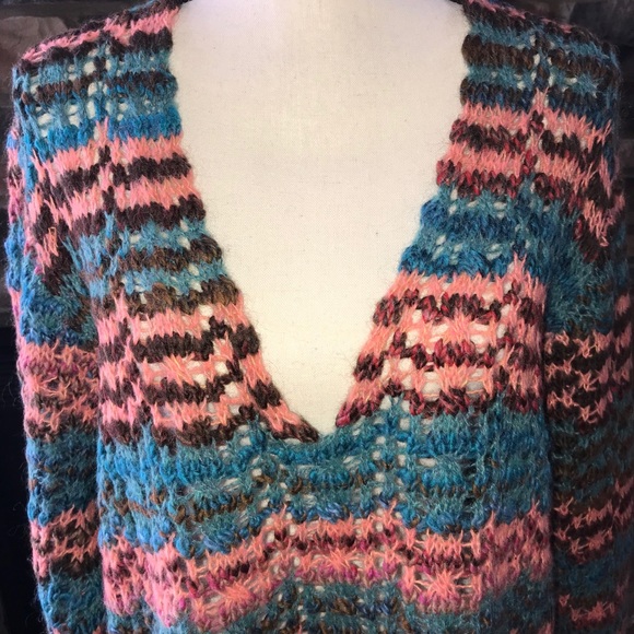 Free People unique loose knit deep V-neck sweater - Picture 5 of 11